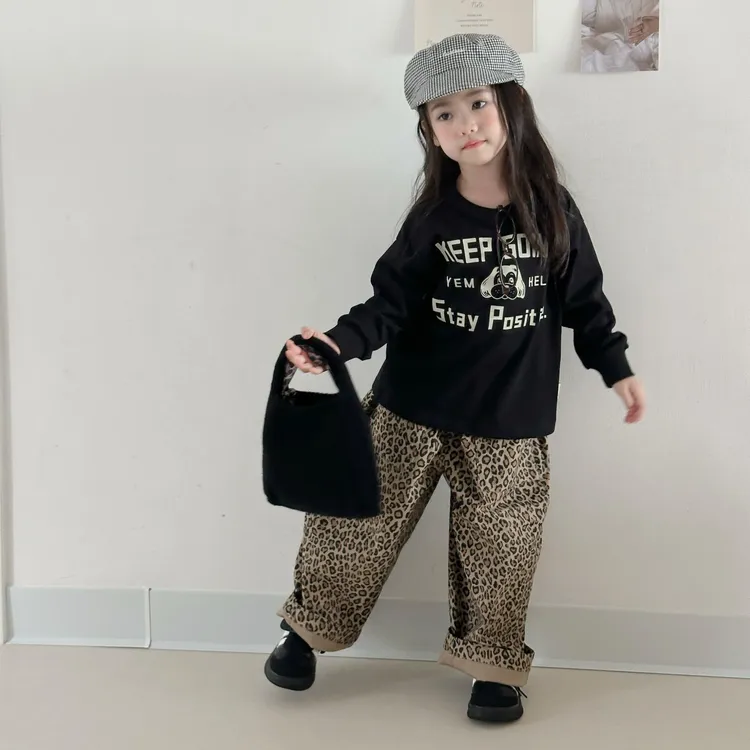 甜小七女童2025秋季新款韩版休闲宽松印花长袖T恤洋气豹纹裤套装