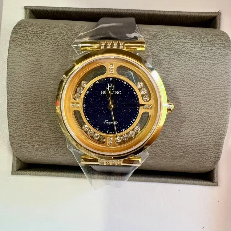 新款上市圆形女士黄金腕表蓝色石英机芯高端设计防水镂空款手表