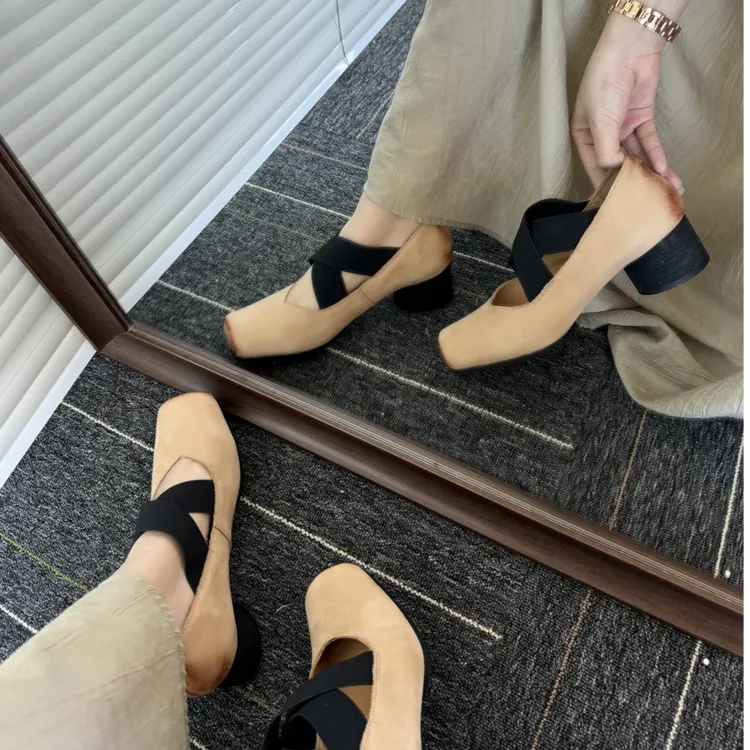 米兰~2.5cm、4.5cm法式气质交叉带猪鼻子芭蕾舞鞋女外穿玛丽珍单鞋