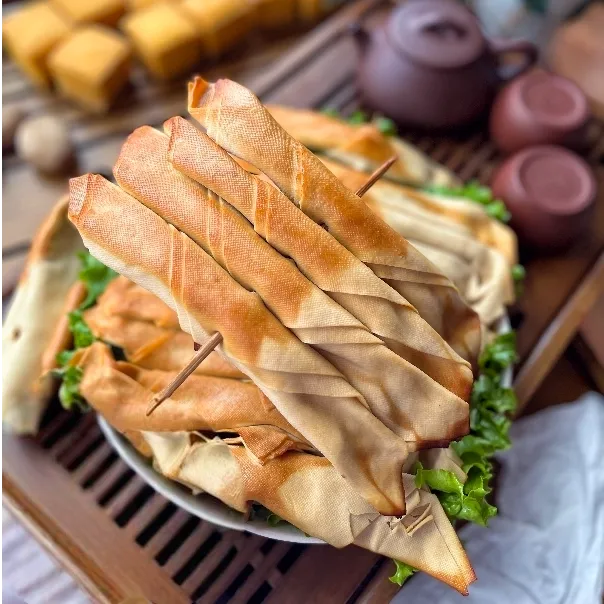 老式熏干豆腐卷鸡汤豆腐串细纹干豆腐卤制口感丰富豆香味浓郁