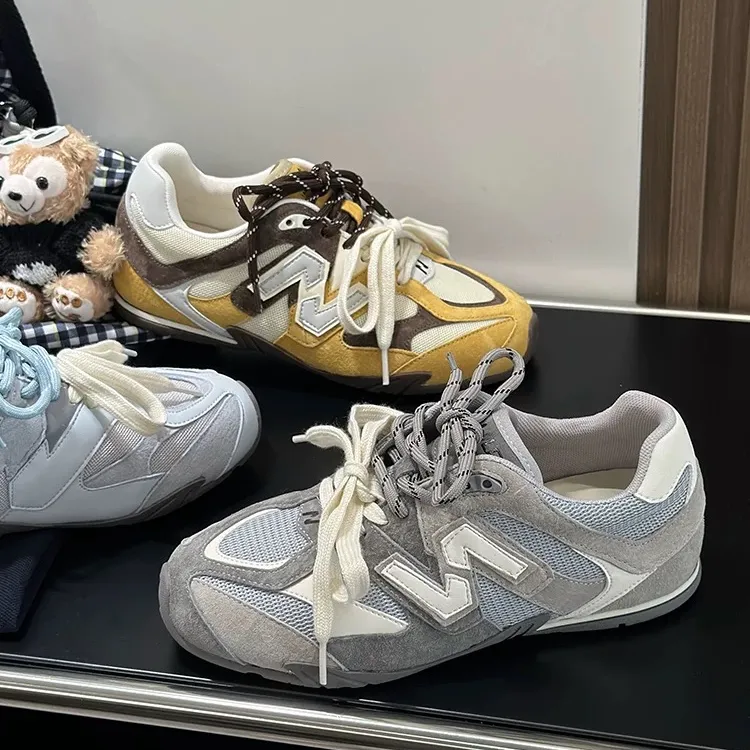 真皮轻便德训鞋女2025春季新款复古透气百搭阿甘鞋时尚运动休闲鞋