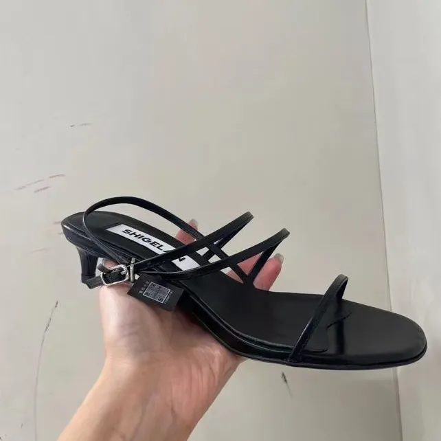 诗歌兰女鞋真皮韩版通勤细高跟露趾时装凉鞋1562-3