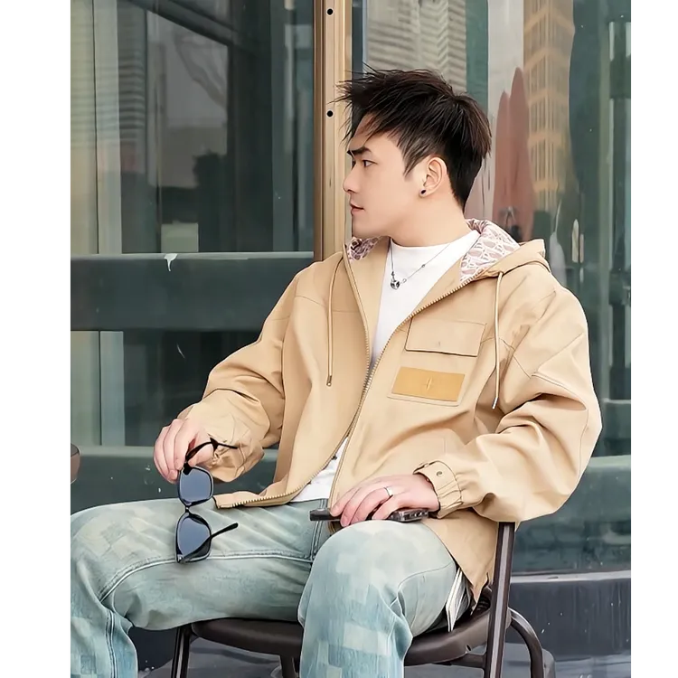 2025春季新款简欧轻奢印花连帽宽松夹克时尚成熟痞帅潮流外套男