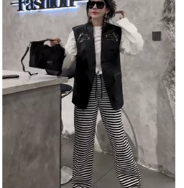 2024春季新款时尚女装网红潮流气质靓丽漂亮马甲打底衫裤子陶99