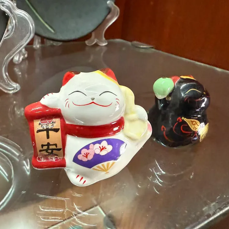 软萌车载办公桌面招财猫装饰小物件