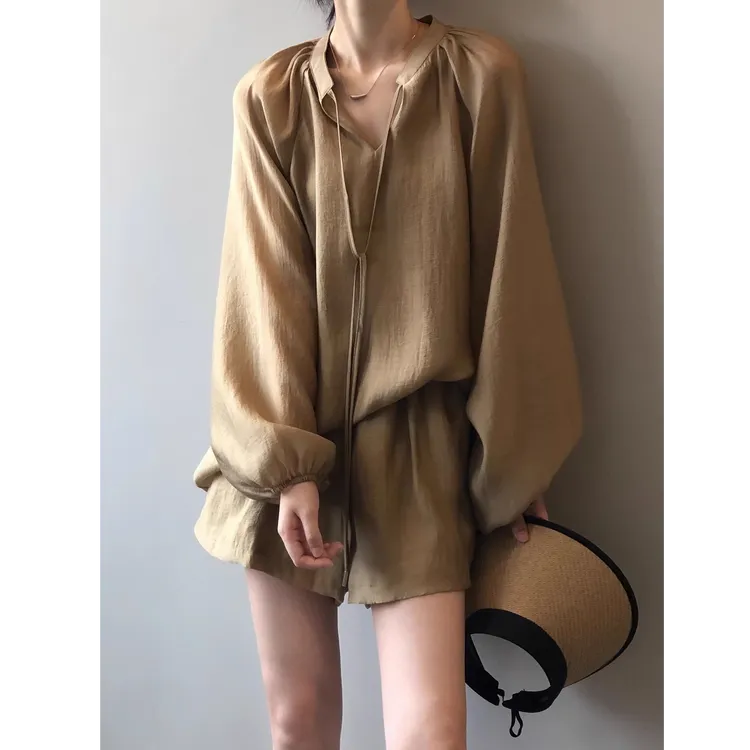 亚麻防晒休闲套装女秋高级感时尚活泼减龄衬衫运动阔腿短裤两件套