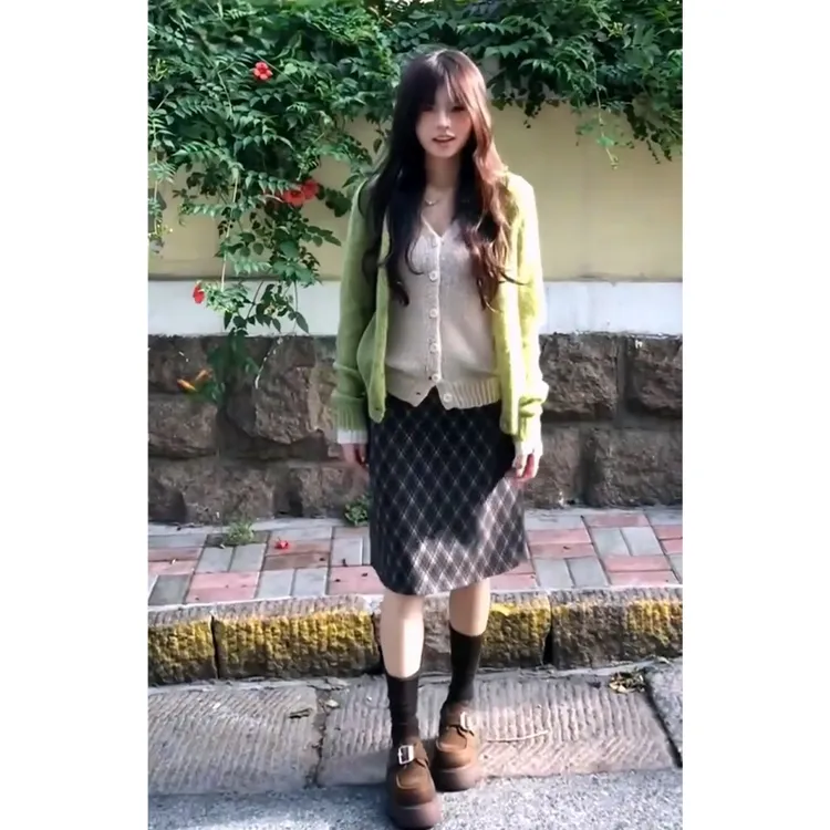 2025早秋新款韩系穿搭假两件长袖毛衣上衣百搭高腰显瘦格纹半身裙