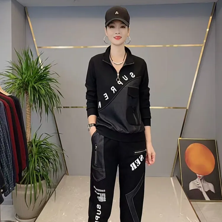 shishu/拾束秋季新款时尚女装字母印花黑色显瘦牛仔套装AJ2591