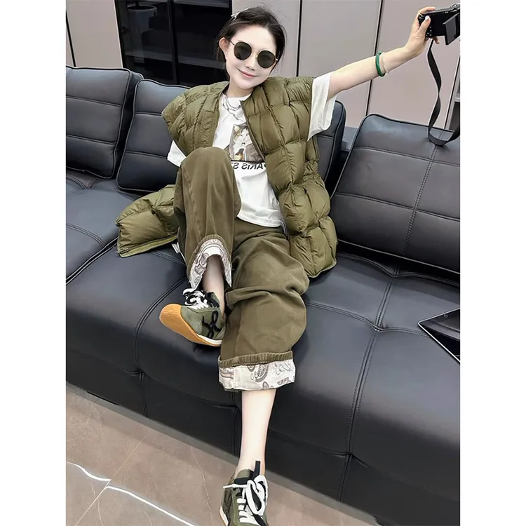 欧洲站2025冬季新款时尚百搭显瘦纯色宽松拉链韩版羽绒马甲女潮