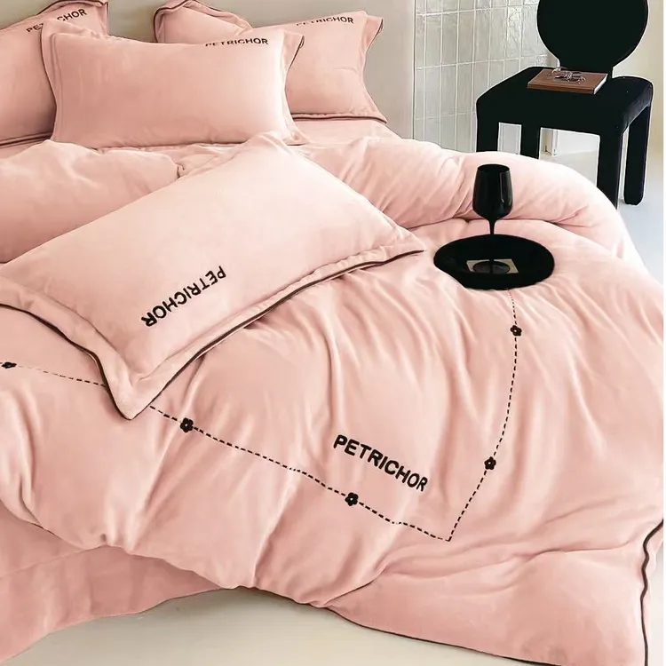 PINCAI/品彩意式老钱风牛奶绒（温莎）系列四件套-WXL03