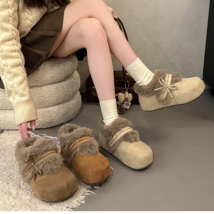 冬季新款韩版简约风圆头厚底洋气爆款增高2025年软底圆头加绒棉鞋