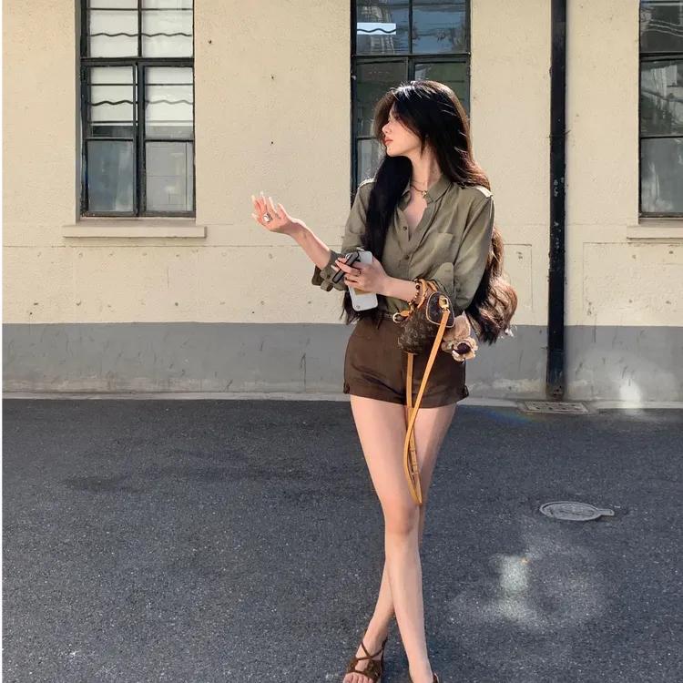 美式复古polo领长袖衬衫女夏季宽松气质休闲上衣设计感高腰短裤子