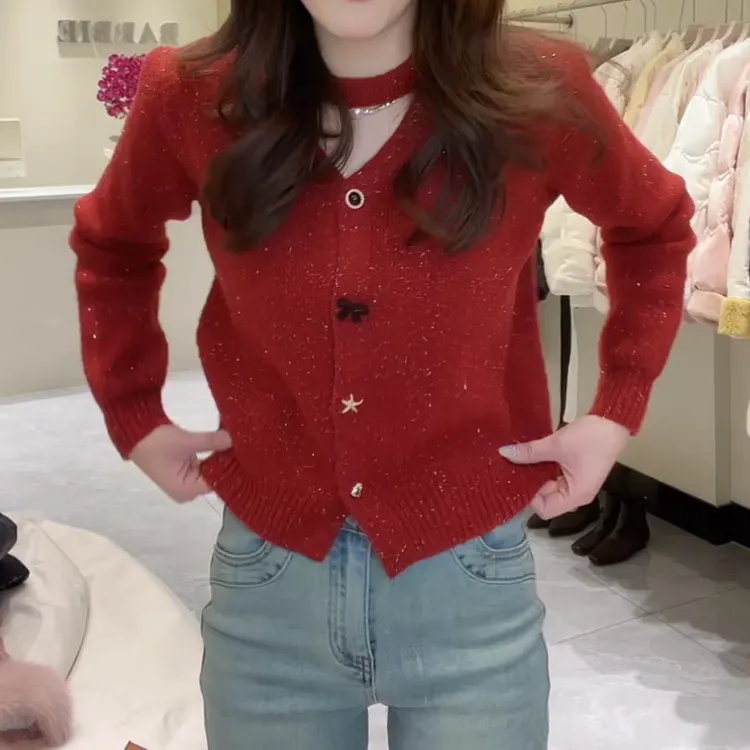 冬季设计感镂空V领纯色亮丝氛围感百搭气质长袖针织上衣LK2501176