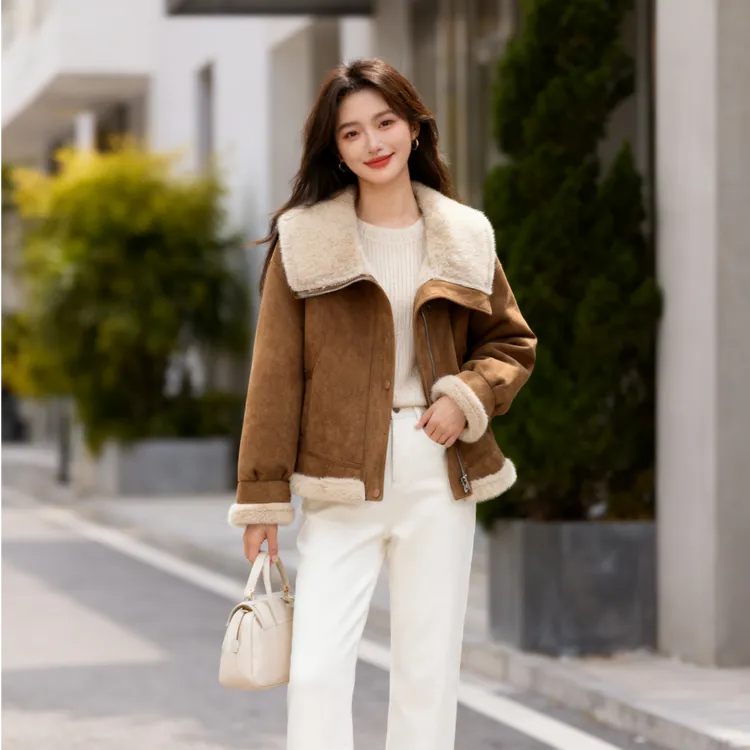 韩系美拉德大翻领皮毛一体外套女2025冬季新款爆款复古加厚机车服