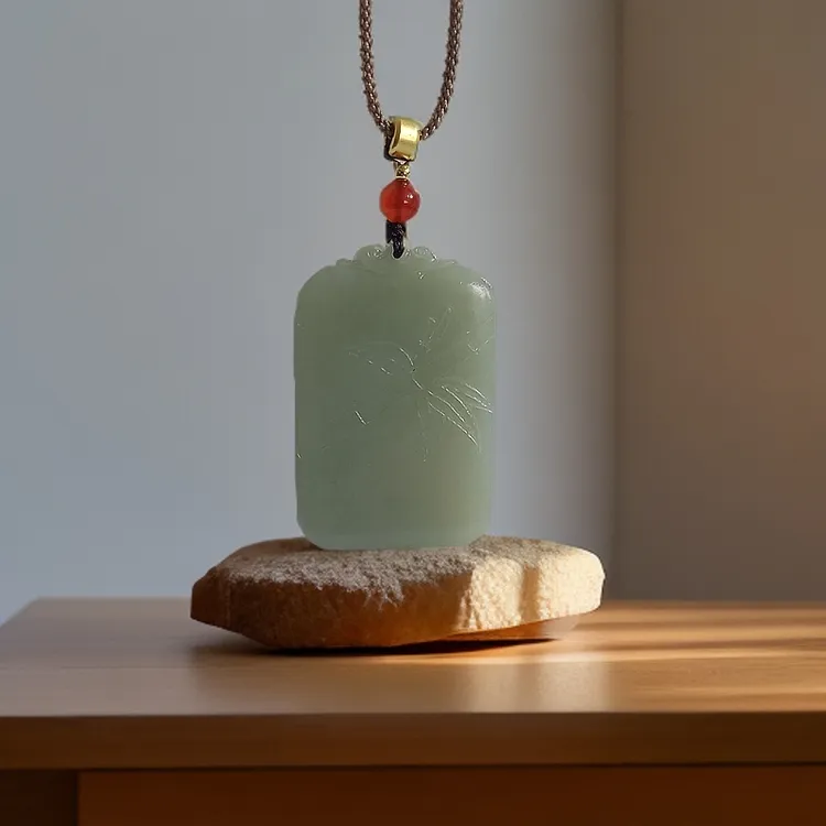 和田玉且末蓝吊坠8090【尺寸:46.6  宽30.5  厚7.7】