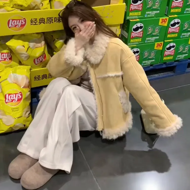 秋冬新款韩系皮毛一体外套女2025保暖通勤休闲羊羔毛毛绒棉服外套