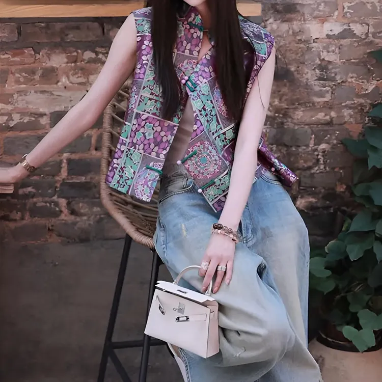 新中式国风高级复古气质百搭独特别致紫色斜襟盘扣马甲2025春夏季