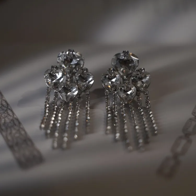 合金耳饰 流苏法式耳钉气质长款饰品轻奢