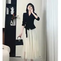 2025年春秋穿搭黑色小西装套装女超火高级感网纱半身裙两件套潮