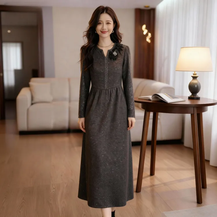 2025冬款时尚气质显瘦复古精致优雅高贵名媛宽松连衣裙