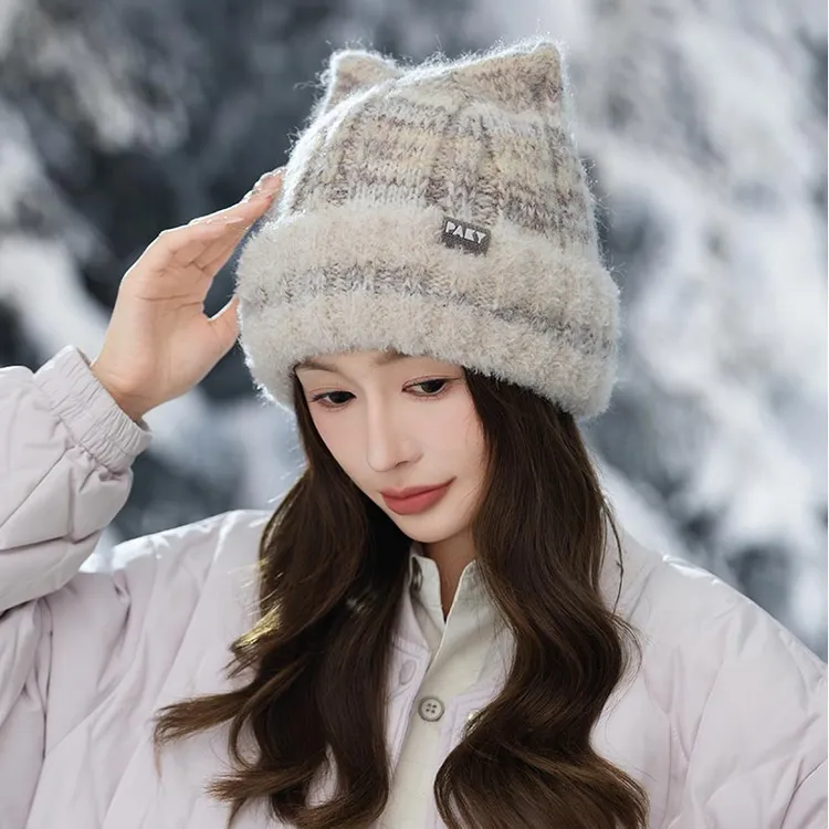 女士毛绒加厚条纹针织帽女秋冬新款保暖护耳毛线帽甜美显脸小冷帽