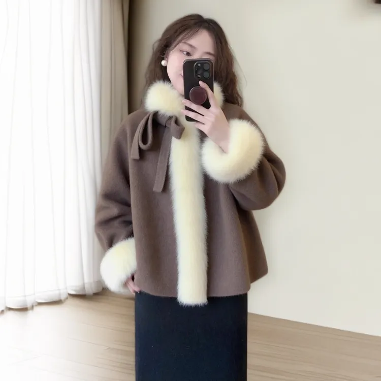 2025洋气爆款咖色毛领披肩斗篷双面毛茸茸大衣小个子短款气质外套