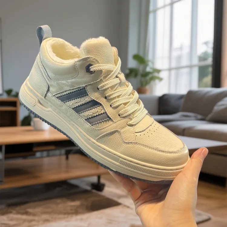 秋冬季新款高帮头层牛皮休闲板鞋防滑耐磨透气不臭脚软底软面9099