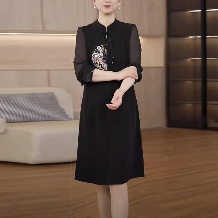 SL时尚妈妈春装国风绣花长裙中长款新中式连衣裙2025新款FT8827