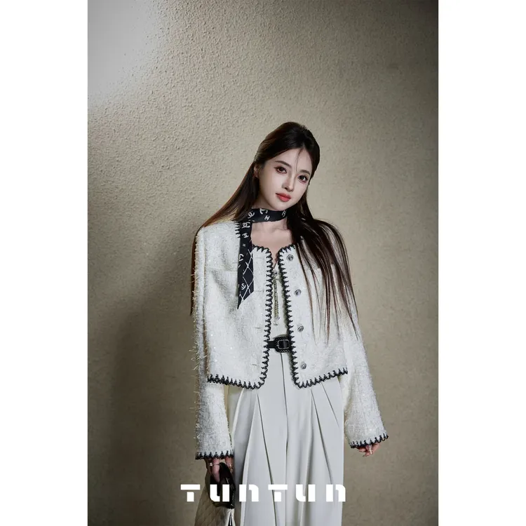 吞吞穿搭日记【合伙人】不差钱 高级毛须编织感小香风外套