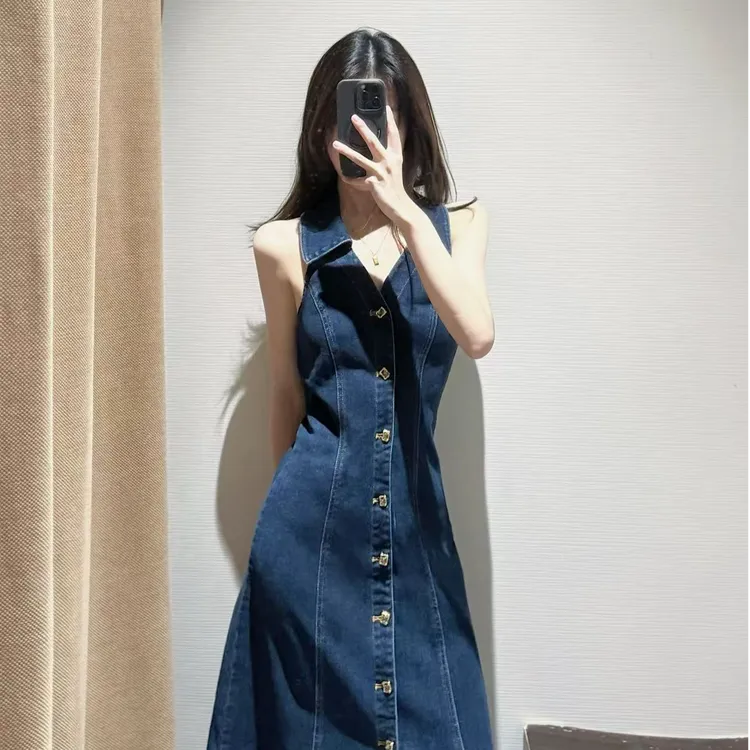 法式蓝色修身无袖V领牛仔连衣裙子女夏季收腰显瘦气质设计感长裙