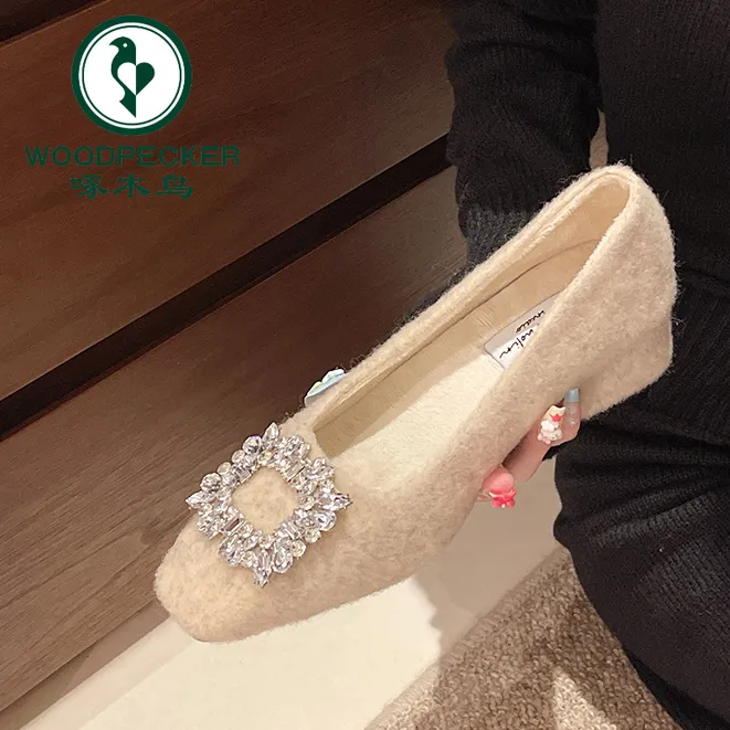啄木鸟加绒2025秋冬新款粗跟高跟鞋女方扣水钻方头浅口通勤单鞋子