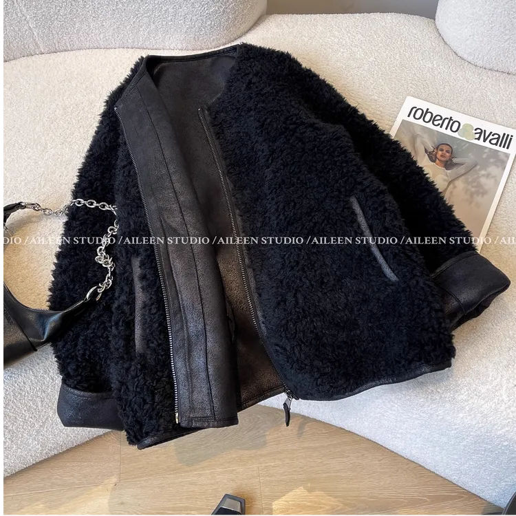 2025秋冬季气质高级感黑色设计感外套女装通勤风大码加厚保暖上衣