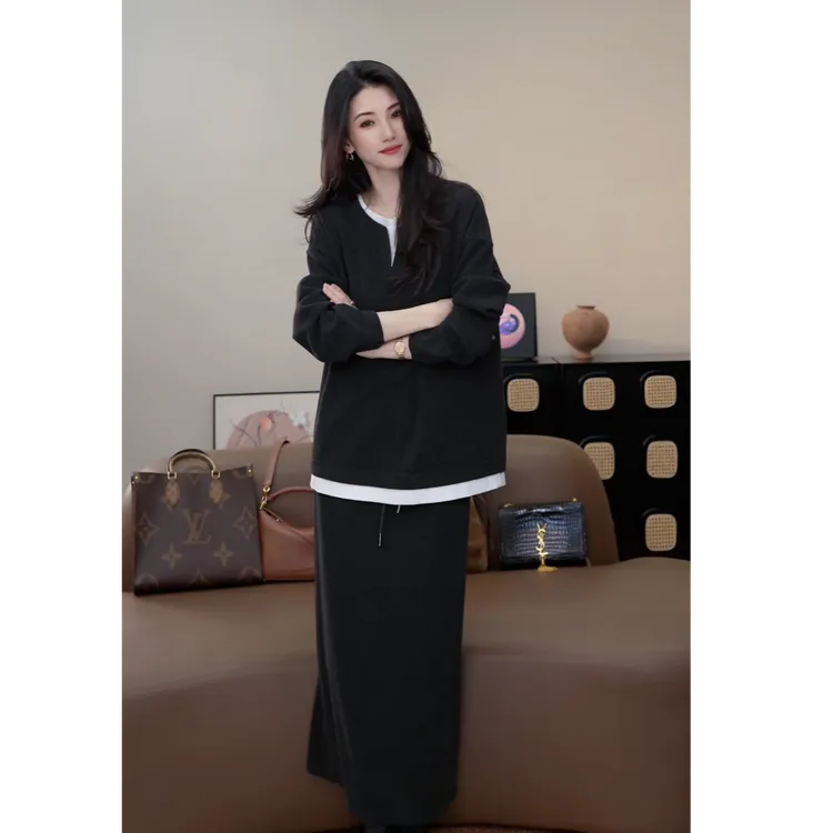 小乖逃1灰色卫衣T恤打底时尚休闲潮流假两件V领卫衣S25638