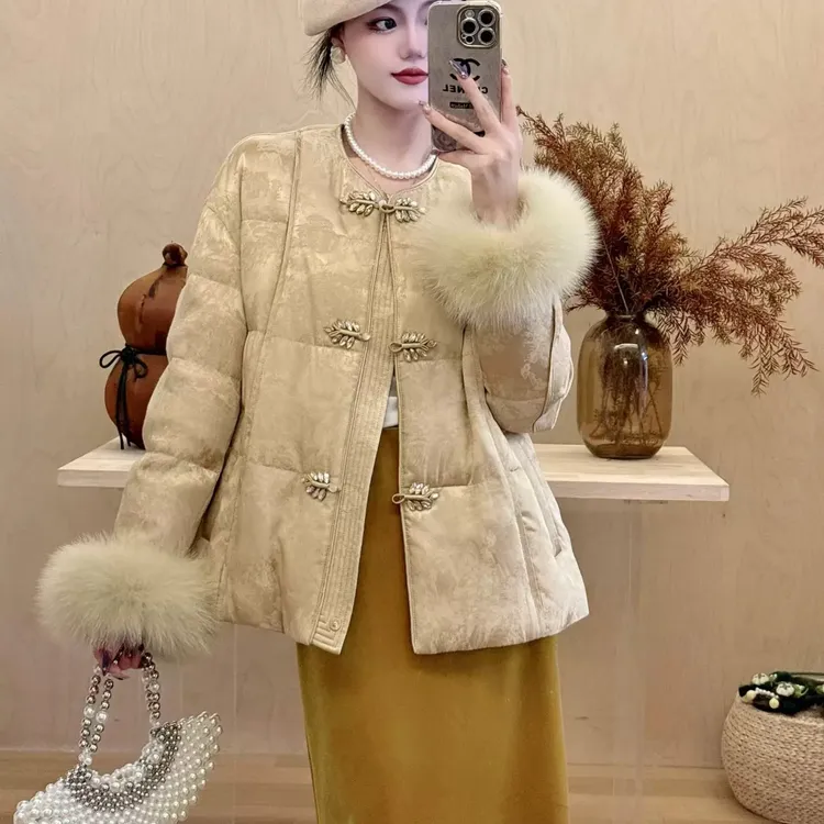 新中式国风棉服女短款2025新款冬季盘扣提花复古保暖外套