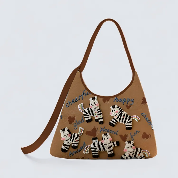 yoky设计师原创刺绣马上开心新月斜挎包百搭单肩大容量通勤女包