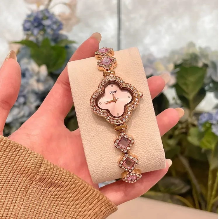 匹克官方正品幸运四叶草手表女士时尚百搭高级感石英腕表学生礼物