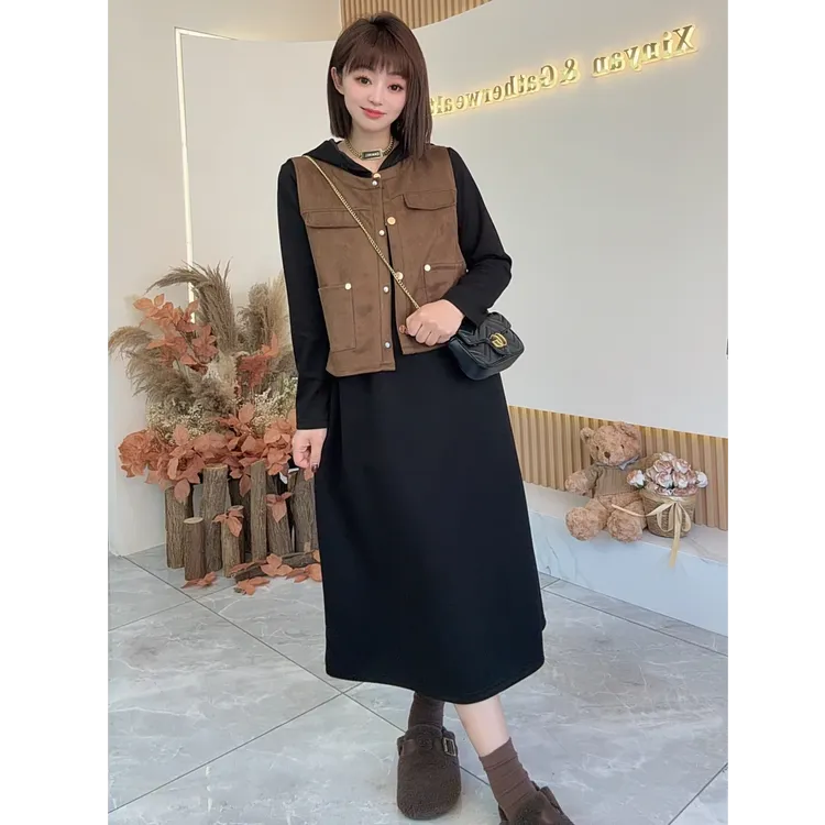 【鑫焱甄选】连帽常规款秋季铆钉大码连衣裙套装搭配宽松马甲百搭