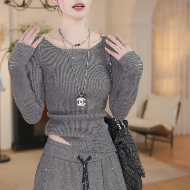 2025秋冬新款设计感针织衫修身显瘦打底衫简约复古上衣LK2507641