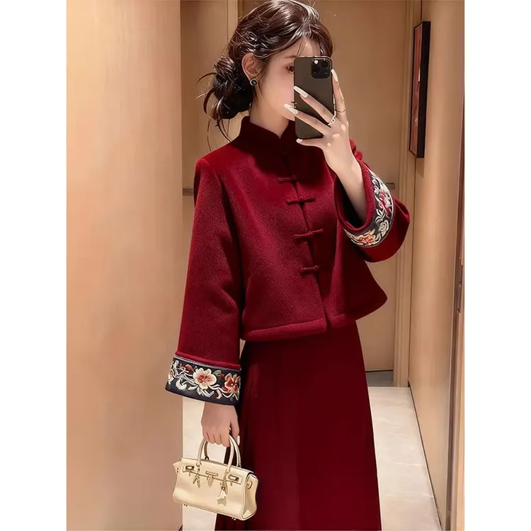 新中式国风红色套装女2025新款秋冬清冷感穿搭毛呢上衣长裙两件套