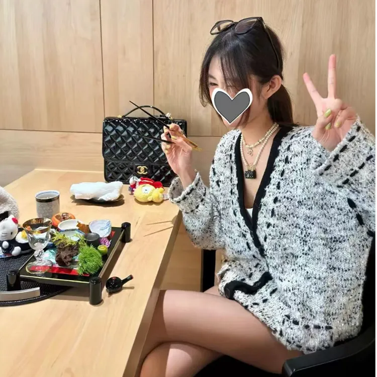 韩系杨超越智敏张艺兴同款重工慵懒感花呢拼接小香风针织毛衣外套