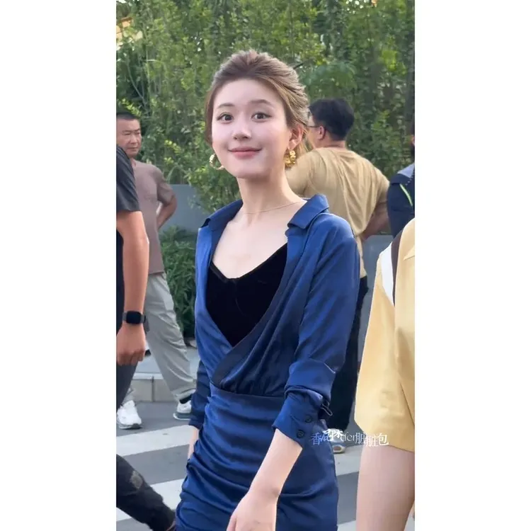 许我耀眼赵露思许妍同款衬衫裙背心2025秋新款气质明星套装高级感