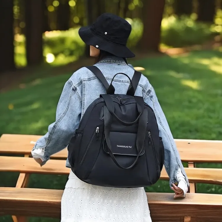 女式女主单肩双肩包休闲大容量轻便运动多功能双肩背包女户外超轻