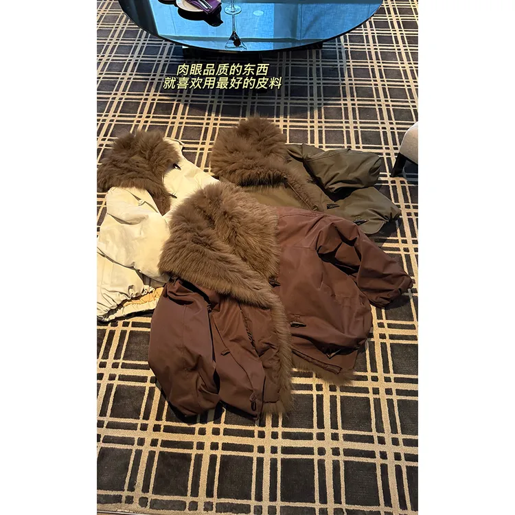 LA CALLA【新年战袍】定制狐狸毛领可拆卸牛角扣鹅绒服CC-WV7646