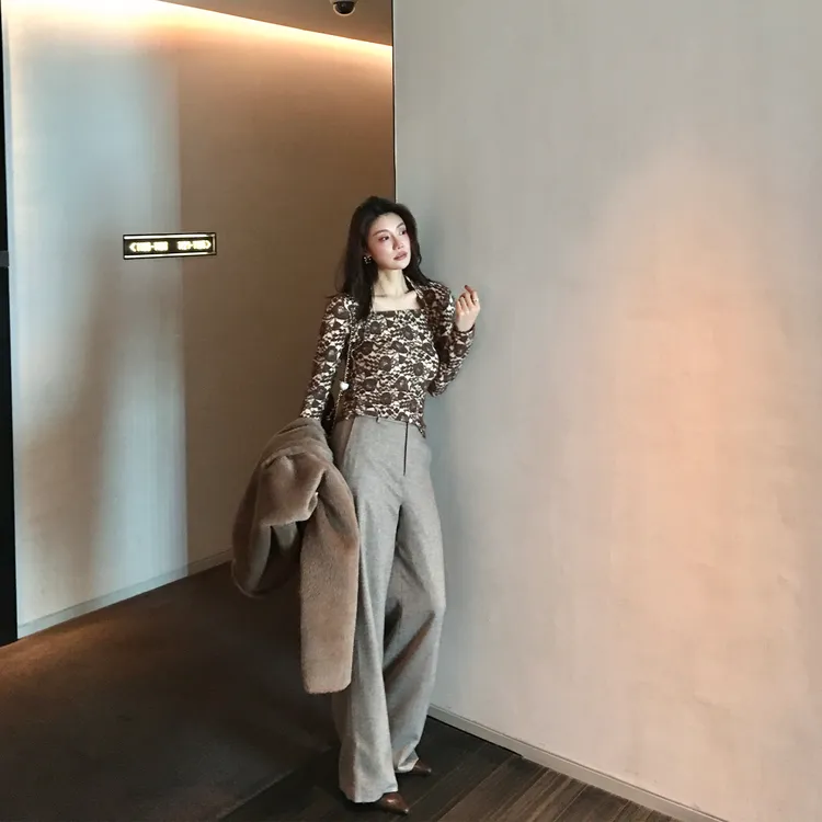 【ALONESAVOR】龍喜儿时尚通勤高腰羊毛混纺直筒阔腿裤L085