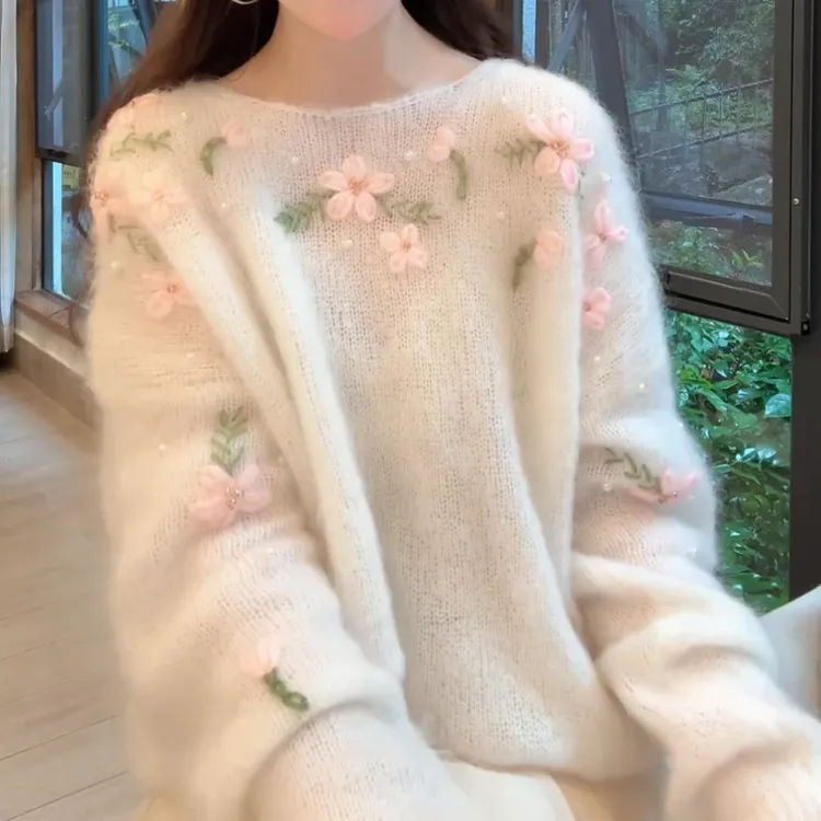 【白月光】冬季新款温柔风立体花朵软糯针织衫套头毛衣LK2508927