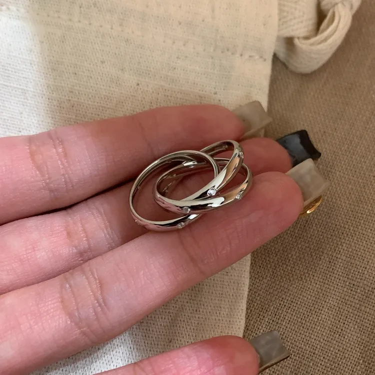 卡柒 铜合金戒指 中古三层环绕闪锆戒指时尚小众设计高级感食指戒