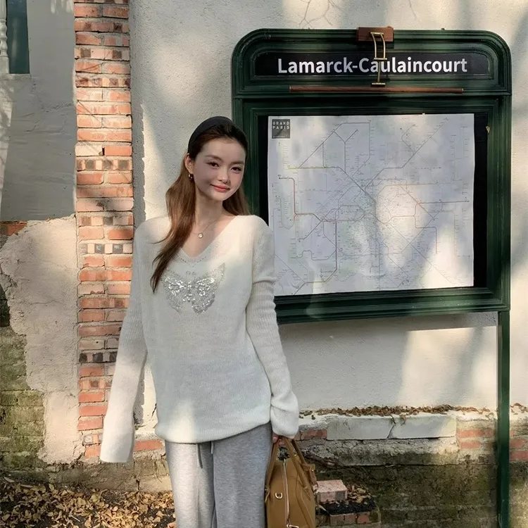 韩系甜美钉珠蝴蝶结设计V领打底衫春秋2025新款修身显瘦长袖上衣