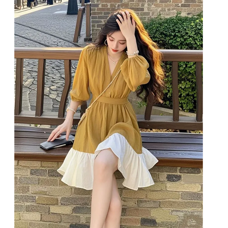 黄色撞色拼接衬衫连衣裙开春浅春系气质穿搭法式漂亮独特显瘦裙子