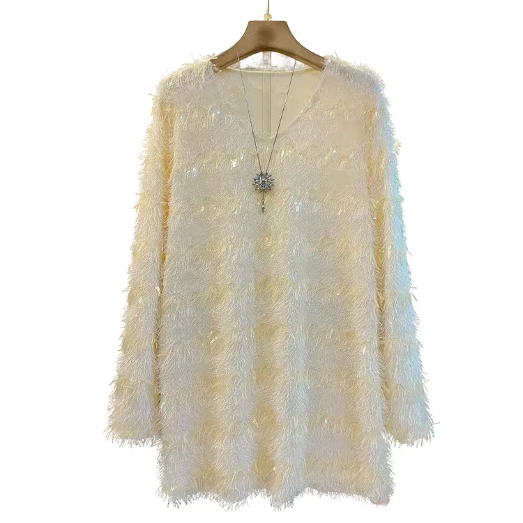 V领毛毛流苏洋气宽松显瘦长袖大码长衫（76左右）