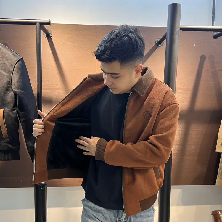 外套男士冬季2025仿皮绒翻领夹克拼色复古高端新款加绒加厚【033】